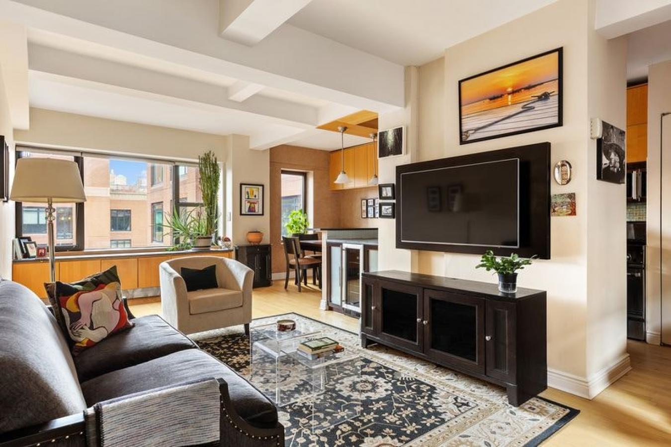 New York, New York, 10024, United States, 2 Bedrooms Bedrooms, ,2 BathroomsBathrooms,Residential,For Sale,2000147 New York, New York, 10024, United States, 2 Bedrooms Bedrooms, ,2 BathroomsBathrooms,Residential,For Sale,2000147