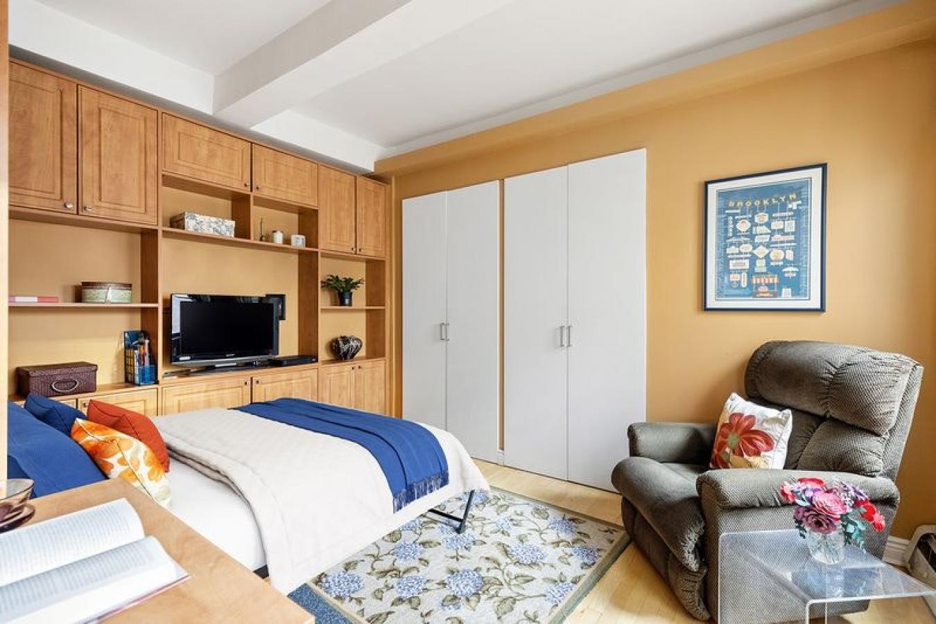 New York, New York, 10024, United States, 2 Bedrooms Bedrooms, ,2 BathroomsBathrooms,Residential,For Sale,2000147