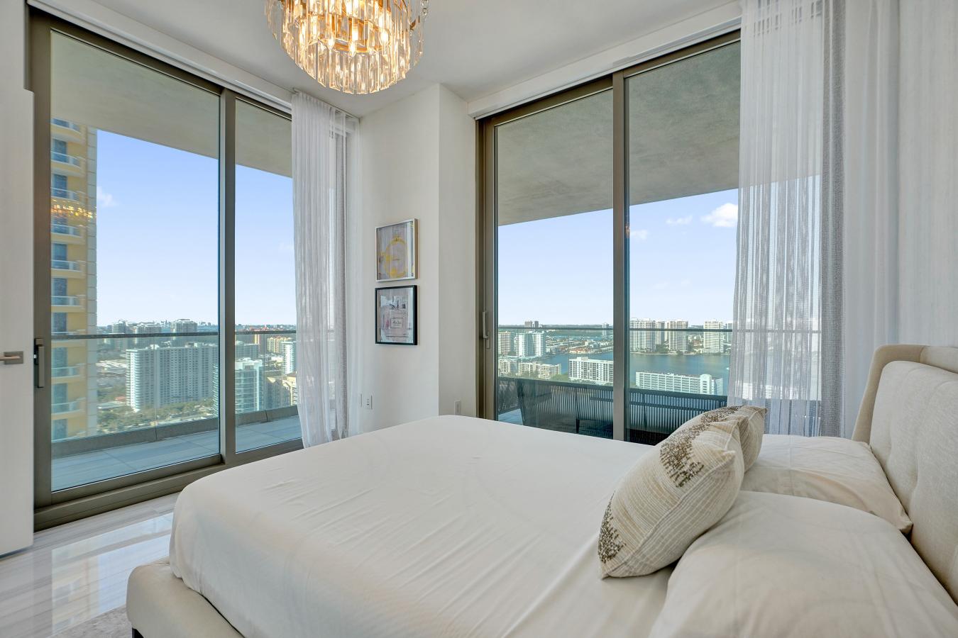 Sunny Isles Beach, Florida, 33160, United States, 5 Bedrooms Bedrooms, ,7 BathroomsBathrooms,Residential,For Sale,2045319