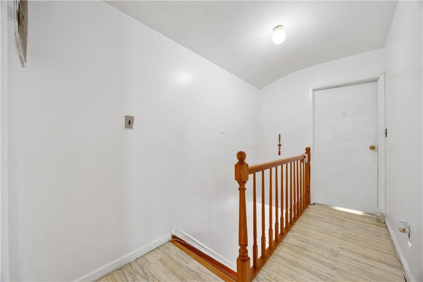 Staten Island, Staten Island, 10305, United States, ,Residential,For Sale,2001302