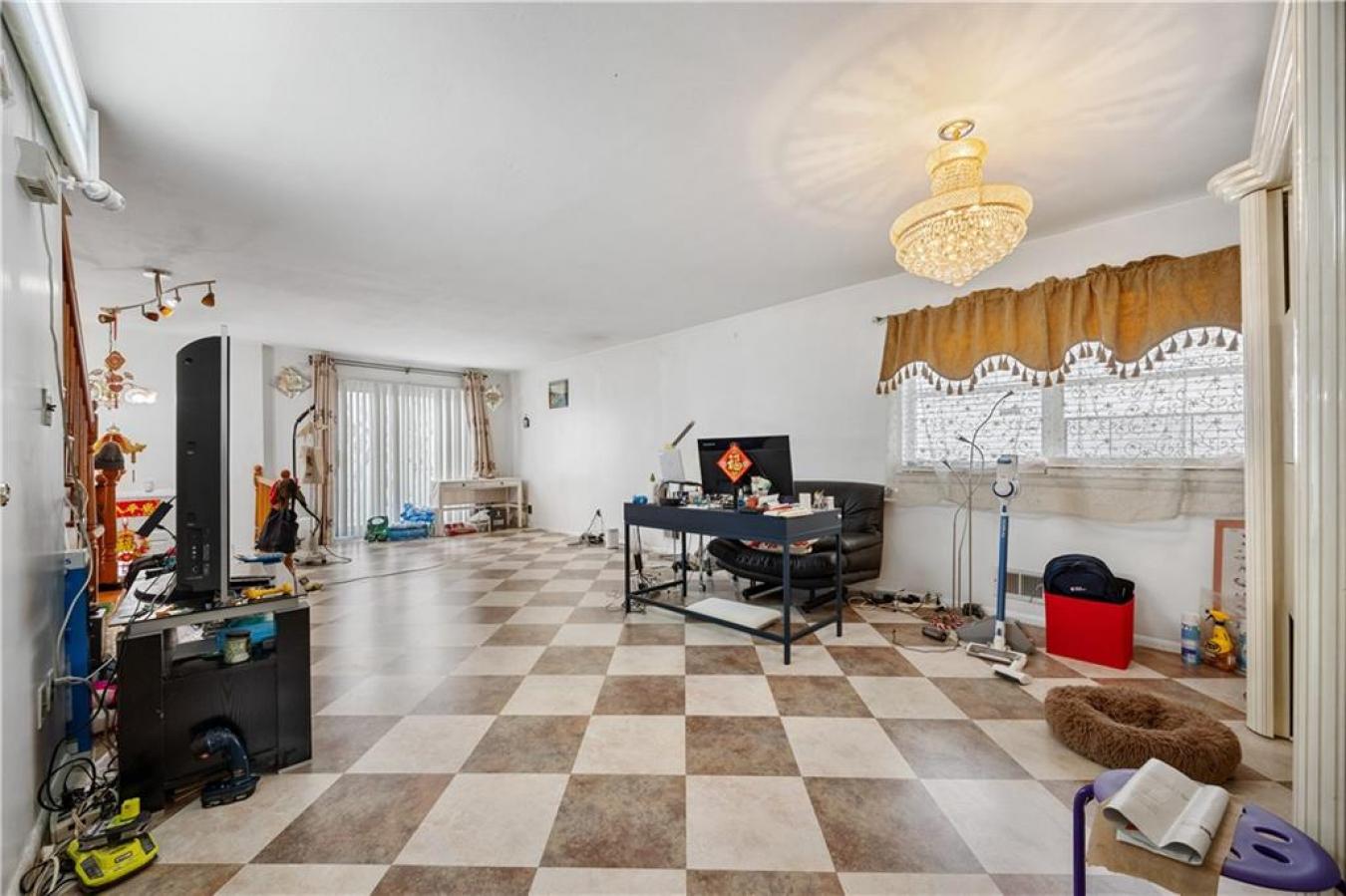 Staten Island, Staten Island, 10305, United States, ,Residential,For Sale,2001302