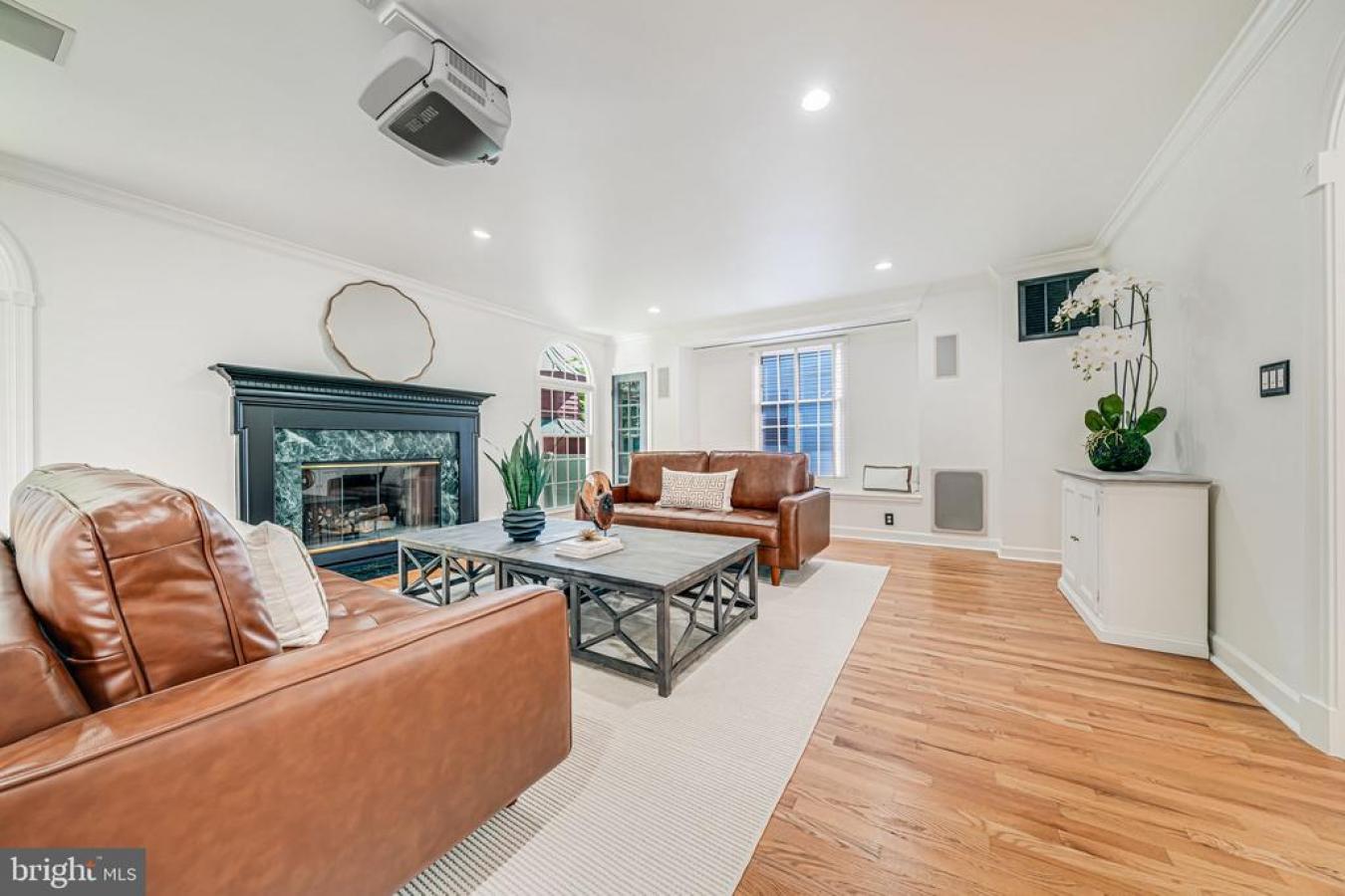 CHEVY CHASE, MONTGOMERY, 20815, United States, ,Residential,For Sale,2001296