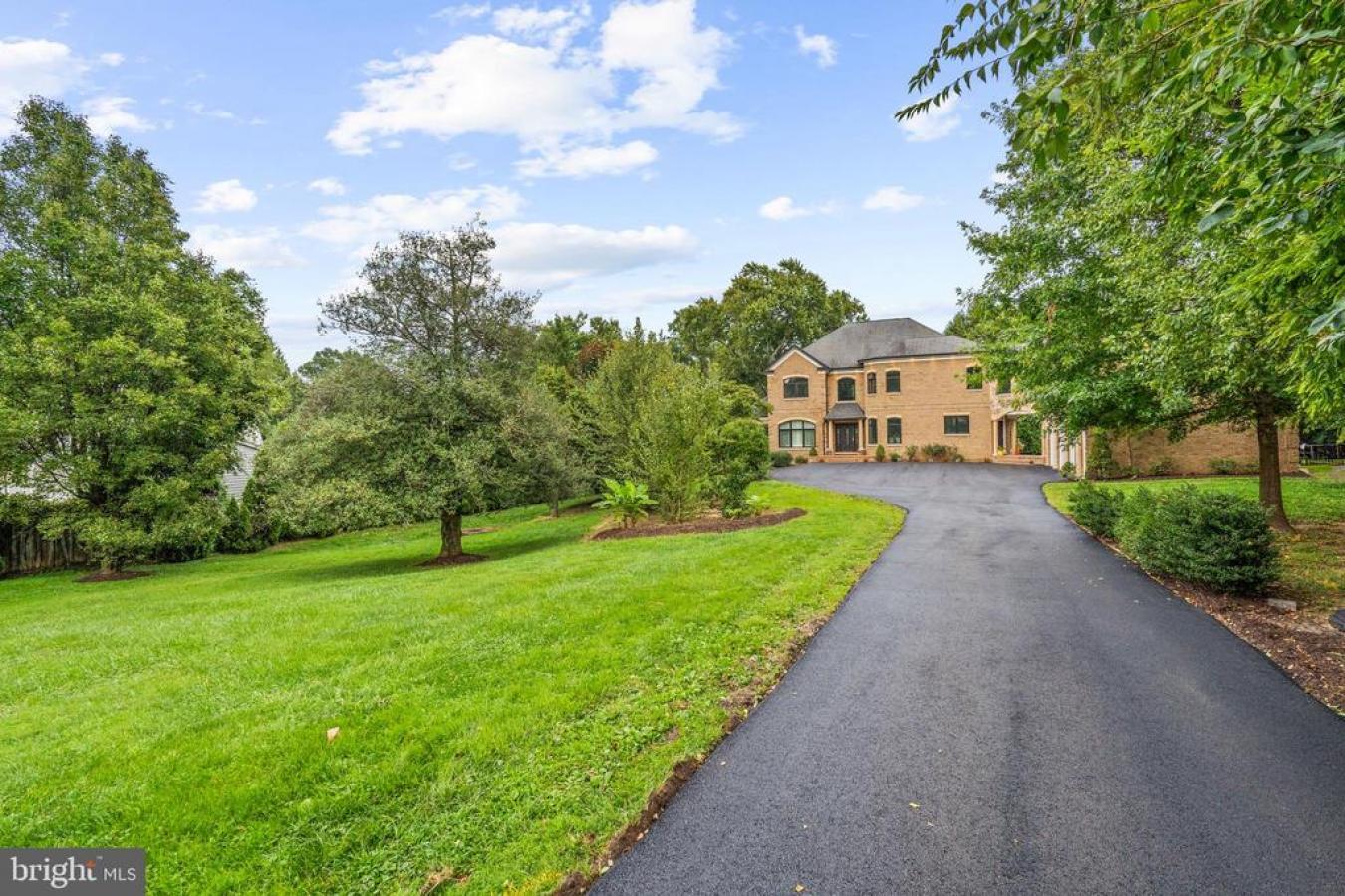 MCLEAN, Virginia, 22101, United States, 7 Bedrooms Bedrooms, ,6 BathroomsBathrooms,Residential,For Sale,2000146