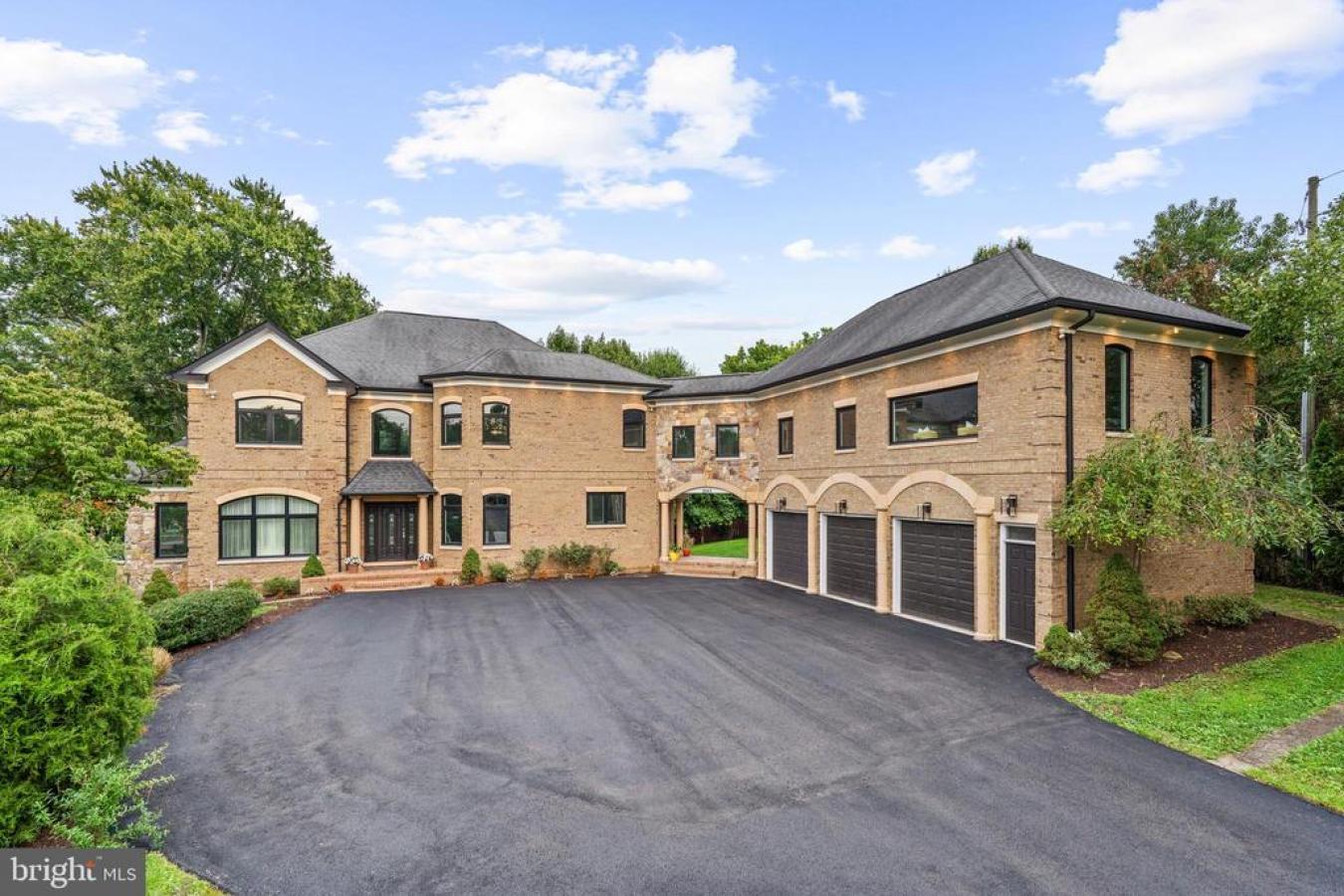 MCLEAN, Virginia, 22101, United States, 7 Bedrooms Bedrooms, ,6 BathroomsBathrooms,Residential,For Sale,2000146