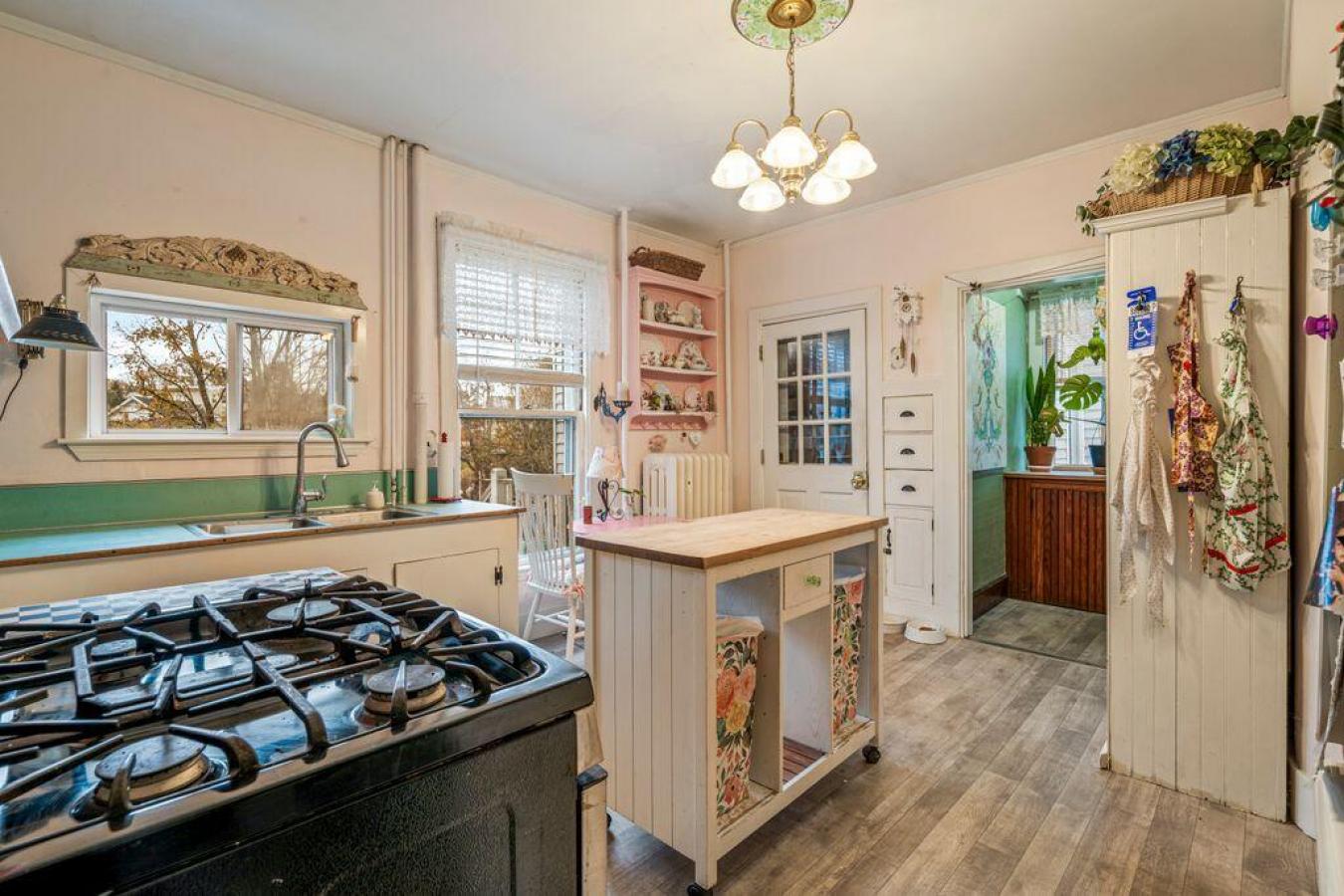 South Portland, Cumberland, 04106, United States, ,Residential,For Sale,2001292