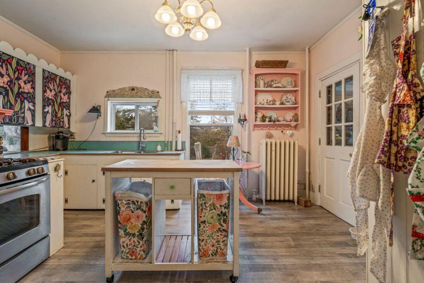 South Portland, Cumberland, 04106, United States, ,Residential,For Sale,2001292