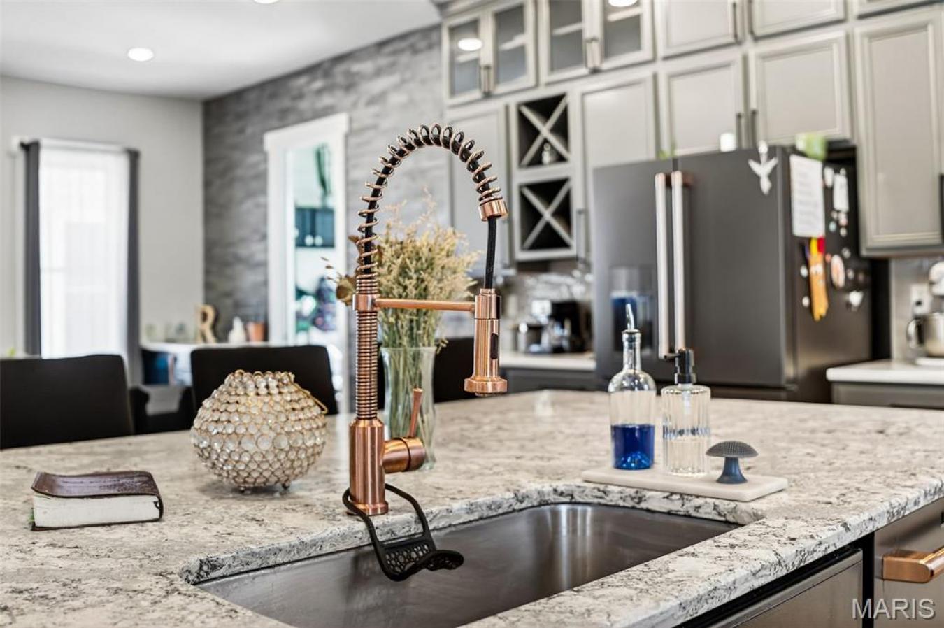 St Charles, St. Charles, 63301, United States, 5 Bedrooms Bedrooms, ,2 BathroomsBathrooms,Residential,For Sale,2001291