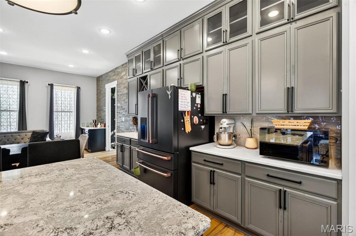 St Charles, St. Charles, 63301, United States, 5 Bedrooms Bedrooms, ,2 BathroomsBathrooms,Residential,For Sale,2001291