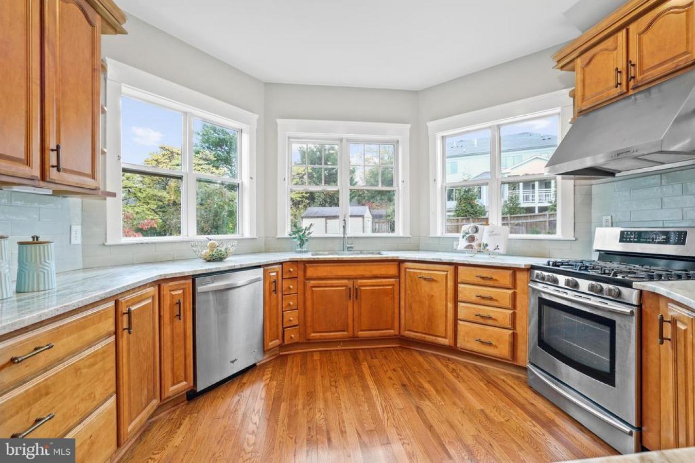 MCLEAN, Virginia, 22101, United States, 6 Bedrooms Bedrooms, ,4 BathroomsBathrooms,Residential,For Sale,2000145