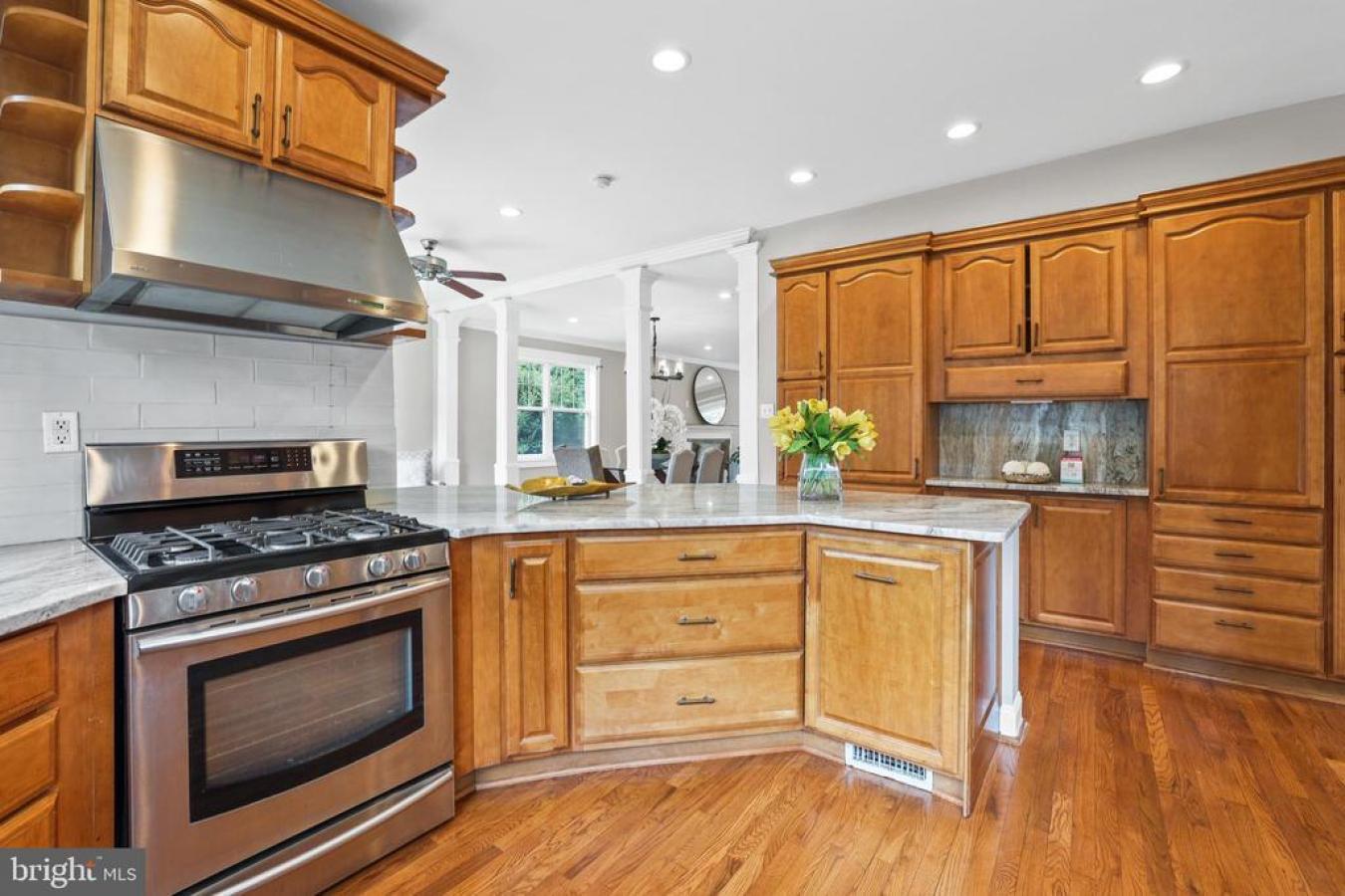 MCLEAN, Virginia, 22101, United States, 6 Bedrooms Bedrooms, ,4 BathroomsBathrooms,Residential,For Sale,2000145