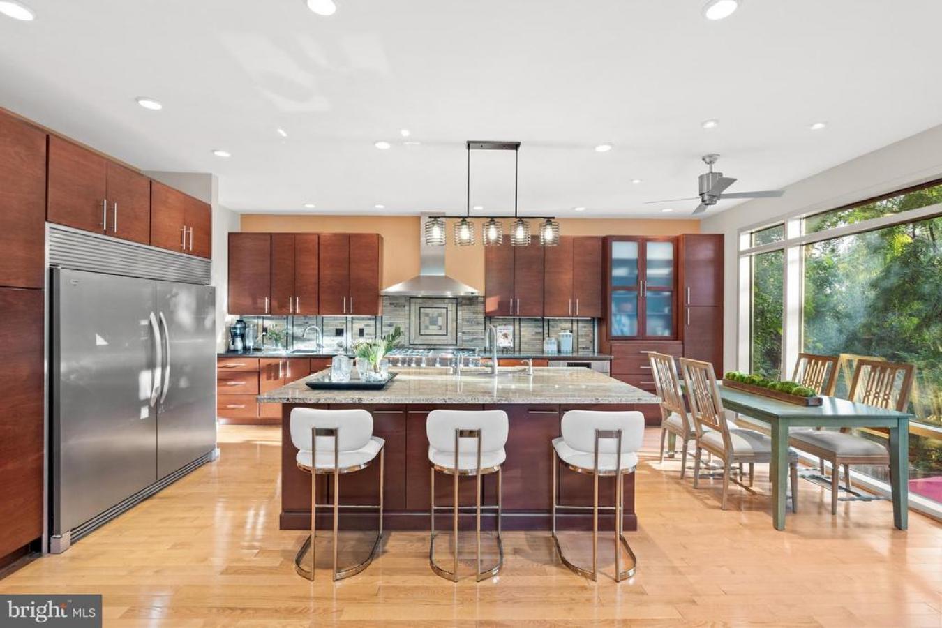 ARLINGTON, Virginia, 22205, United States, 4 Bedrooms Bedrooms, ,3 BathroomsBathrooms,Residential,For Sale,2000144