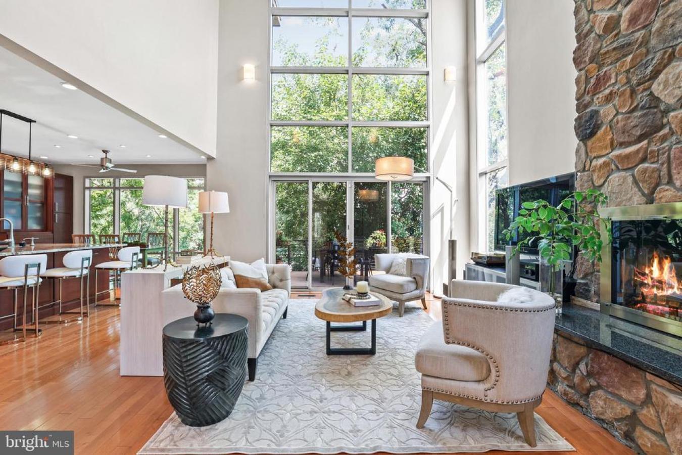 ARLINGTON, Virginia, 22205, United States, 4 Bedrooms Bedrooms, ,3 BathroomsBathrooms,Residential,For Sale,2000144