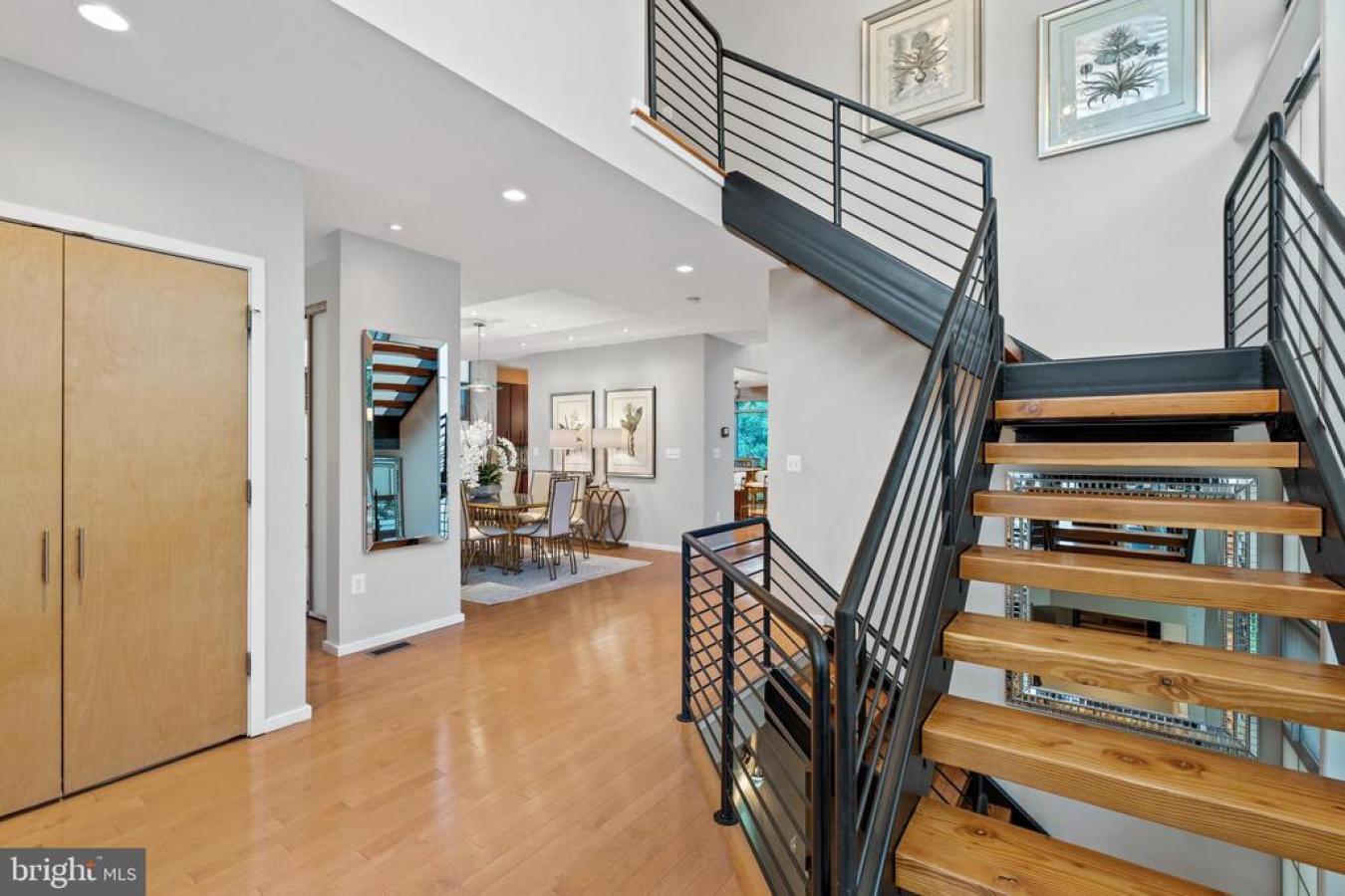 ARLINGTON, Virginia, 22205, United States, 4 Bedrooms Bedrooms, ,3 BathroomsBathrooms,Residential,For Sale,2000144