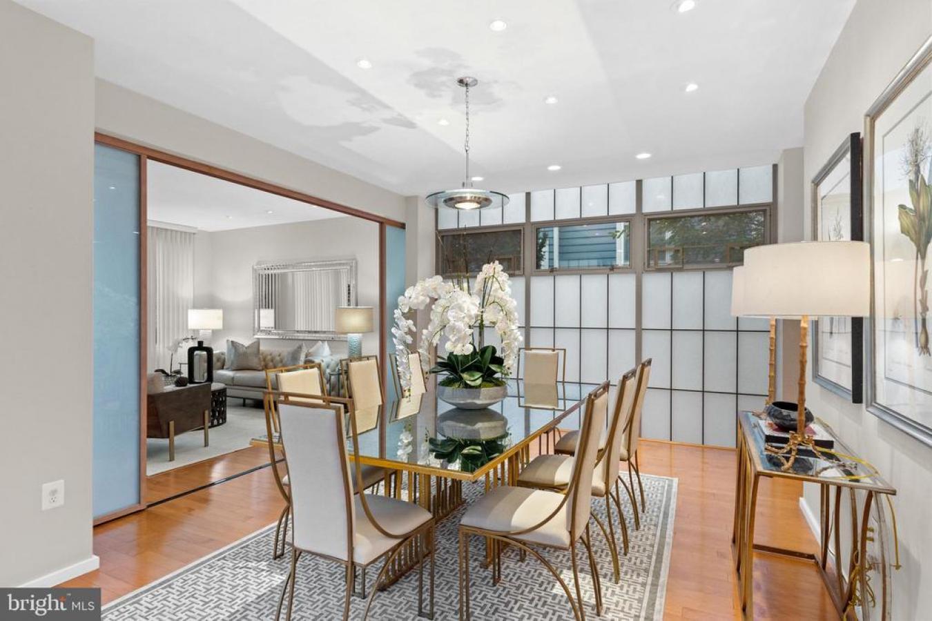 ARLINGTON, Virginia, 22205, United States, 4 Bedrooms Bedrooms, ,3 BathroomsBathrooms,Residential,For Sale,2000144