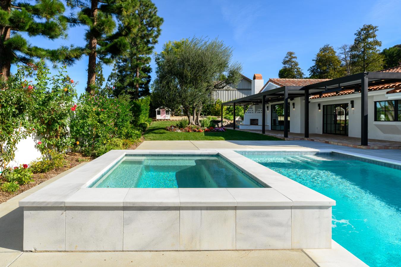 Thousand Oaks, Ventura, 91361, United States, 4 Bedrooms Bedrooms, ,4 BathroomsBathrooms,Residential,For Sale,2001289