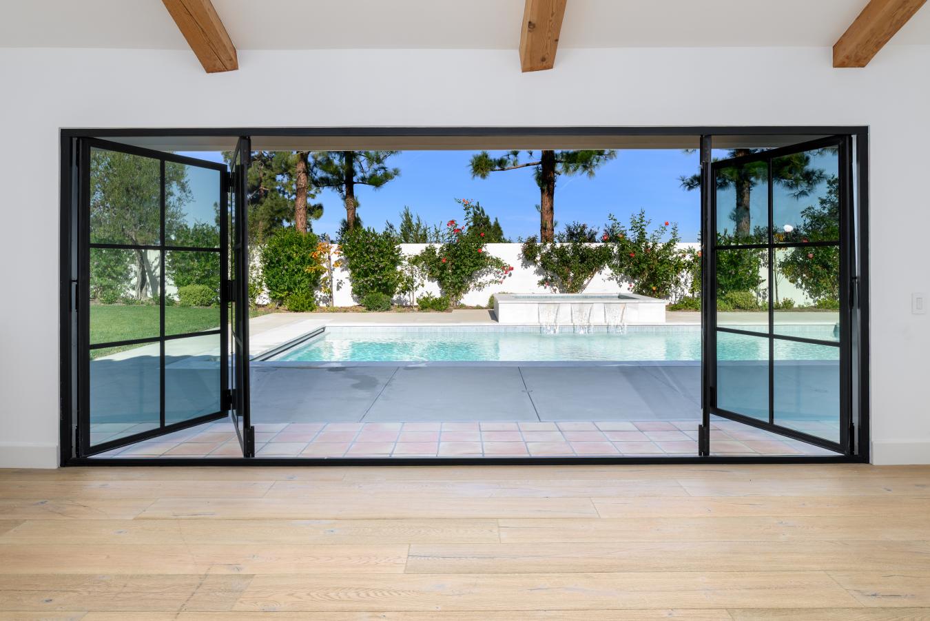 Thousand Oaks, Ventura, 91361, United States, 4 Bedrooms Bedrooms, ,4 BathroomsBathrooms,Residential,For Sale,2001289