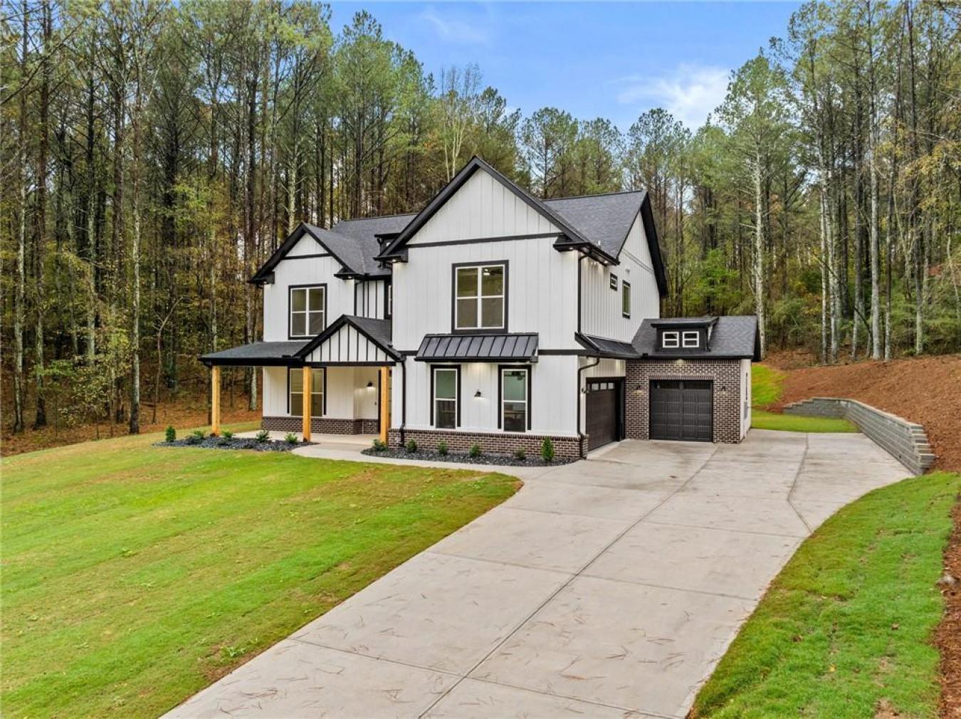 Winder, Barrow - GA, 30680, United States, 5 Bedrooms Bedrooms, ,4 BathroomsBathrooms,Residential,For Sale,2001288