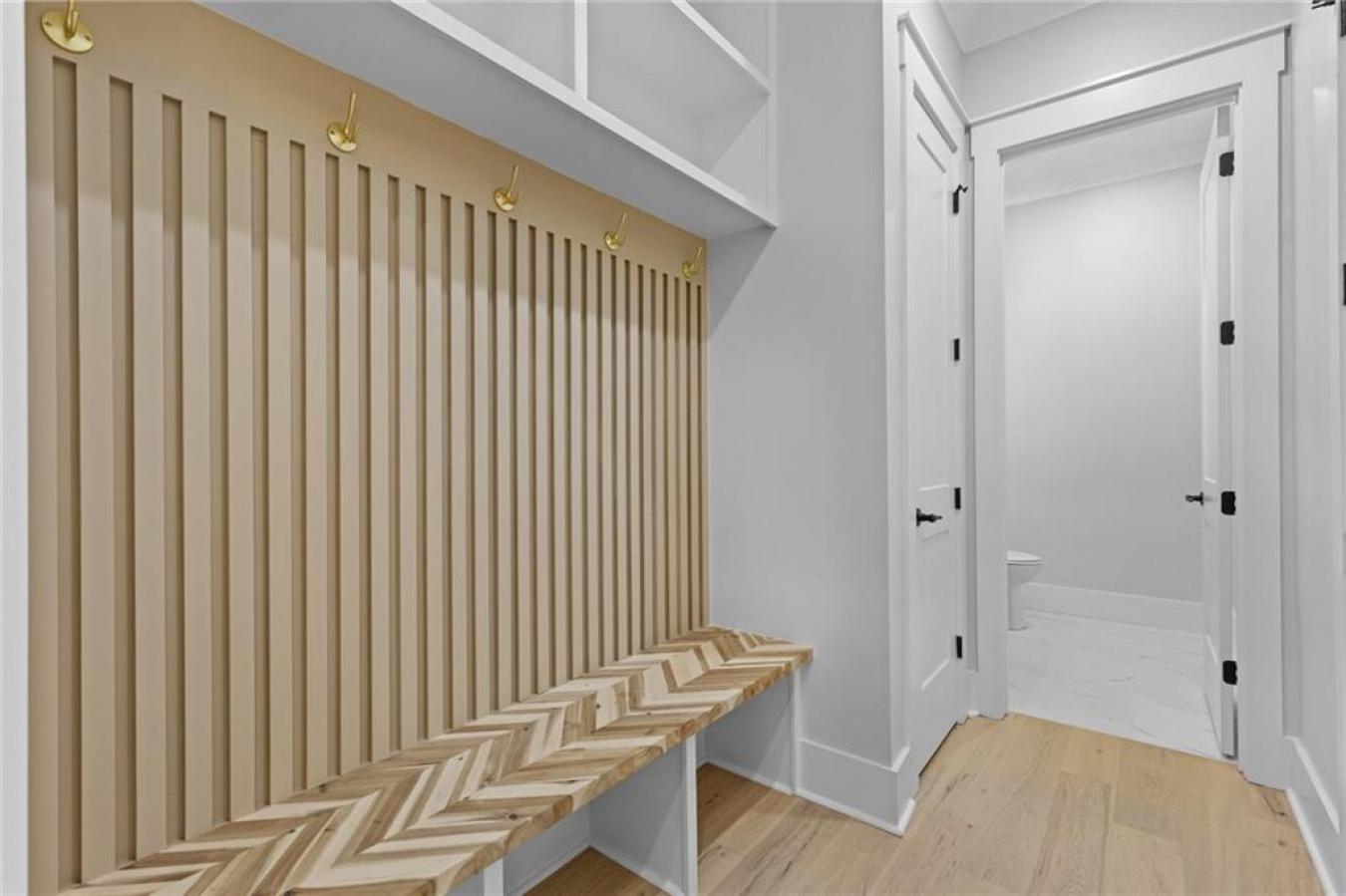 Winder, Barrow - GA, 30680, United States, 5 Bedrooms Bedrooms, ,5 BathroomsBathrooms,Residential,For Sale,2001285