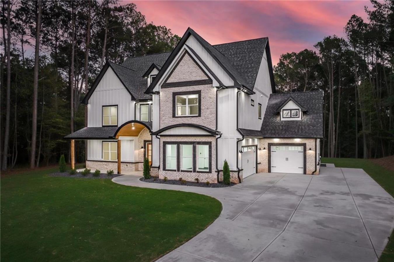 Winder, Barrow - GA, 30680, United States, 5 Bedrooms Bedrooms, ,5 BathroomsBathrooms,Residential,For Sale,2001285