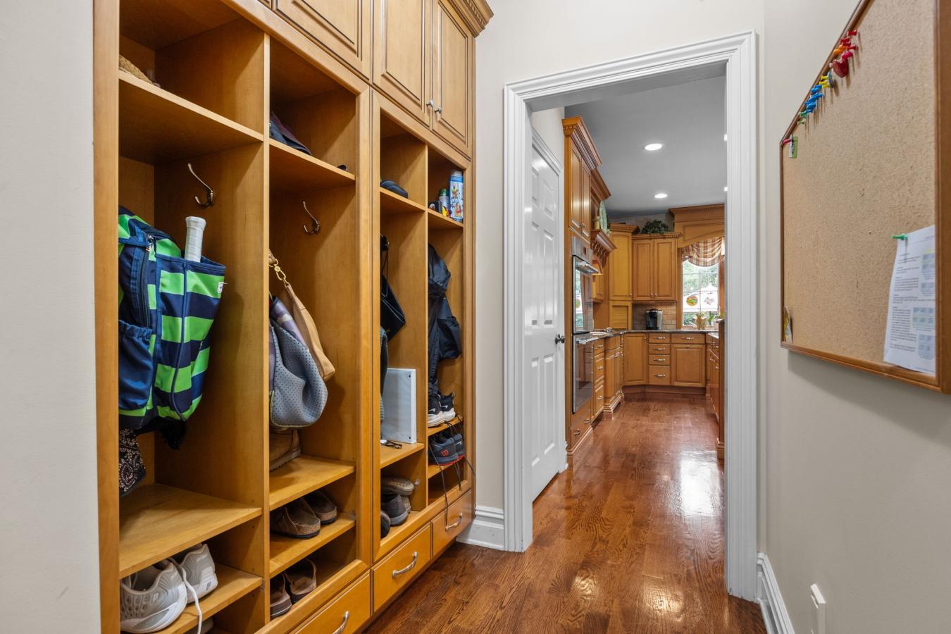 Bridgewater, Somerset, 08807, United States, 5 Bedrooms Bedrooms, ,6 BathroomsBathrooms,Residential,For Sale,2001287