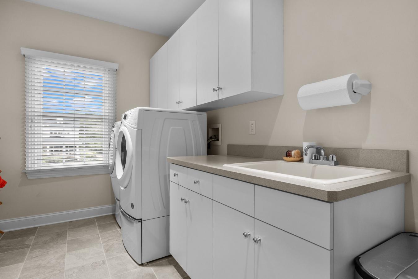 Bridgewater, Somerset, 08807, United States, 5 Bedrooms Bedrooms, ,6 BathroomsBathrooms,Residential,For Sale,2001287