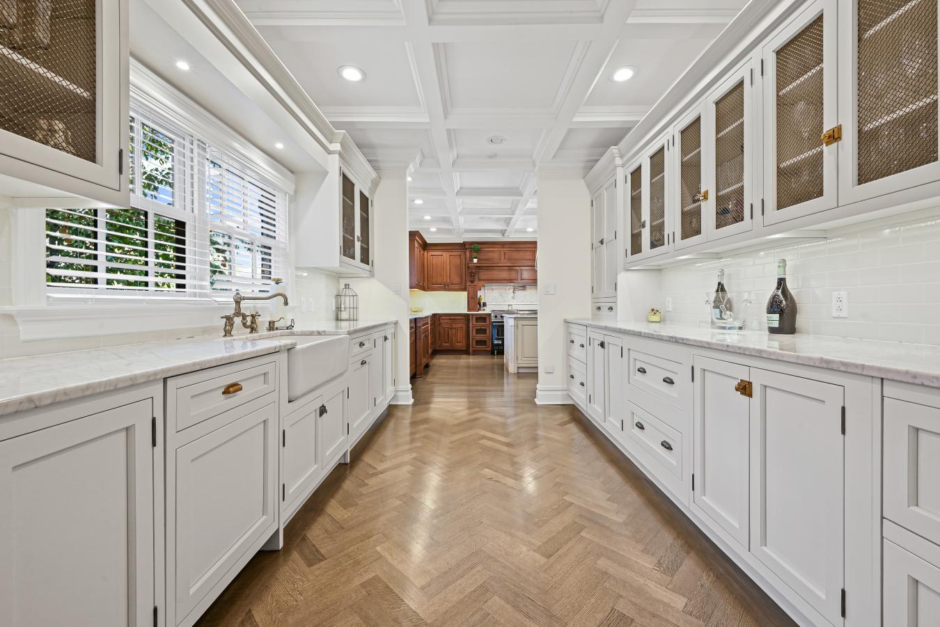 Oyster Bay, Nassau, 11771, United States, 9 Bedrooms Bedrooms, ,6 BathroomsBathrooms,Residential,For Sale,2001280