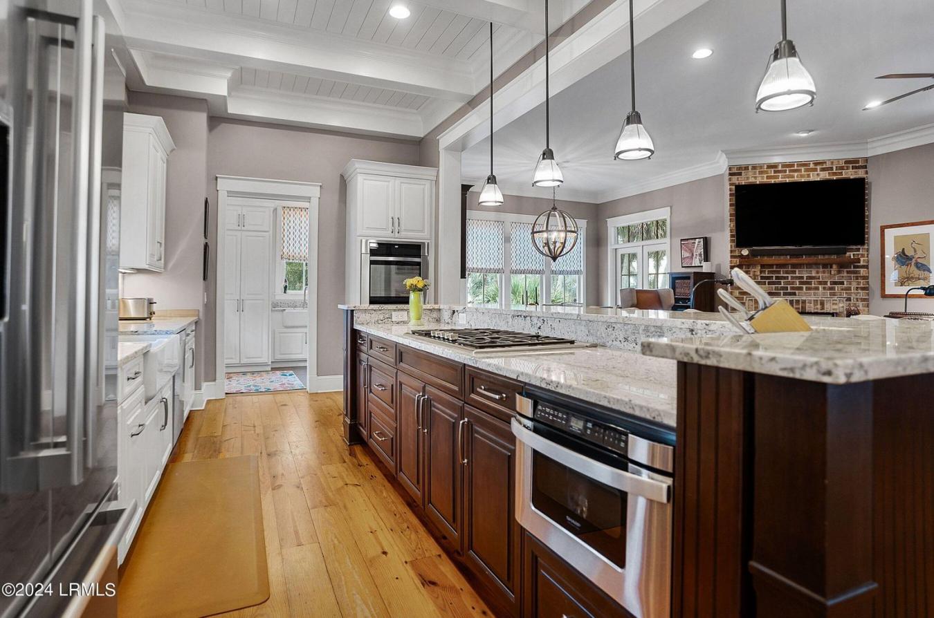 Beaufort, Beaufort, 29907, United States, 6 Bedrooms Bedrooms, ,6 BathroomsBathrooms,Residential,For Sale,2003871