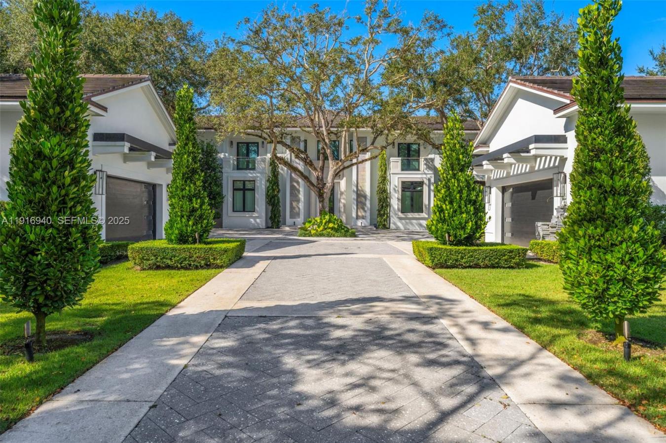 Pinecrest, Florida, 33156, United States, 7 Bedrooms Bedrooms, ,6 BathroomsBathrooms,Residential,For Sale,2001597