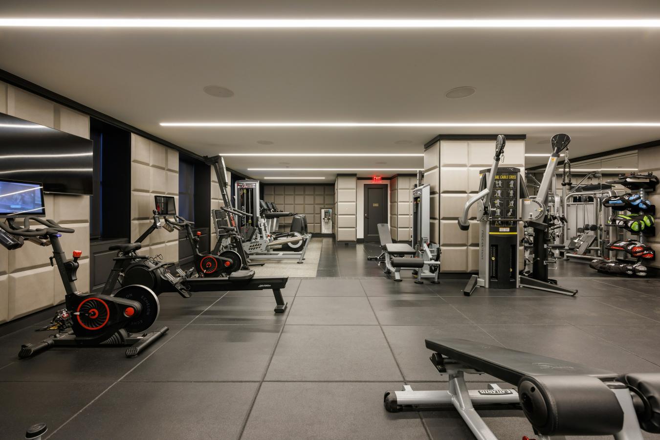 New York, New York, 10024, United States, 3 Bedrooms Bedrooms, ,3 BathroomsBathrooms,Residential,For Sale,2001271