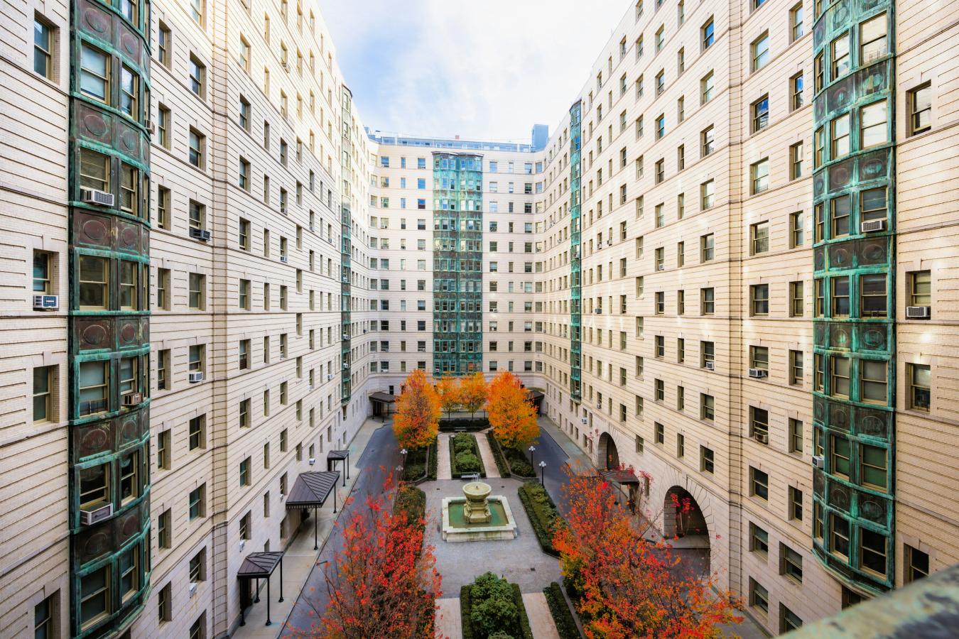 New York, New York, 10024, United States, 3 Bedrooms Bedrooms, ,3 BathroomsBathrooms,Residential,For Sale,2001271