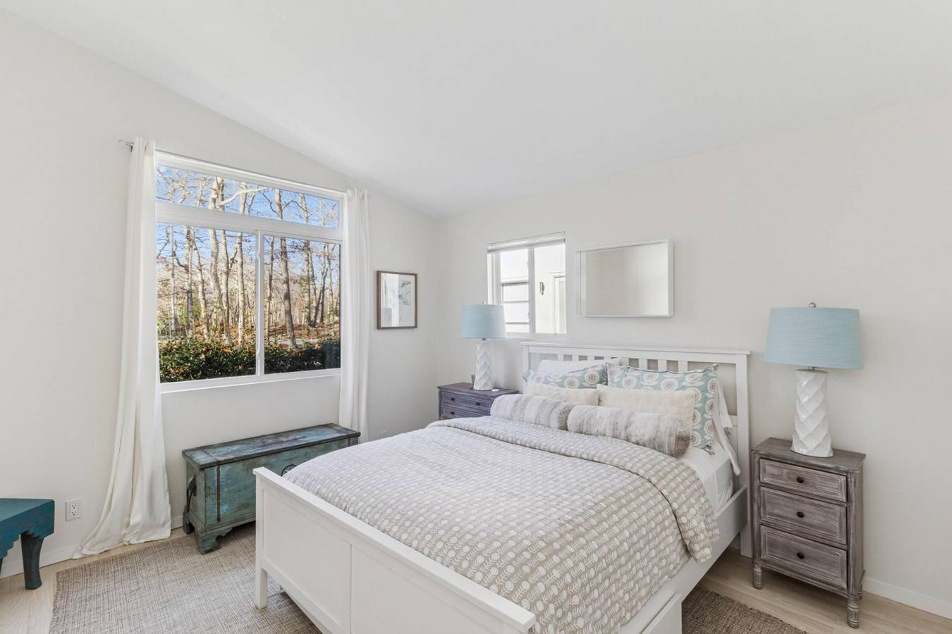 East Hampton, New York, 11937, United States, 4 Bedrooms Bedrooms, ,4 BathroomsBathrooms,Residential,For Sale,2001268