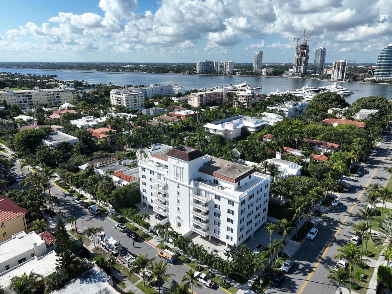 Palm Beach, Florida, 33480, United States, 3 Bedrooms Bedrooms, ,2 BathroomsBathrooms,Residential,For Sale,2001267