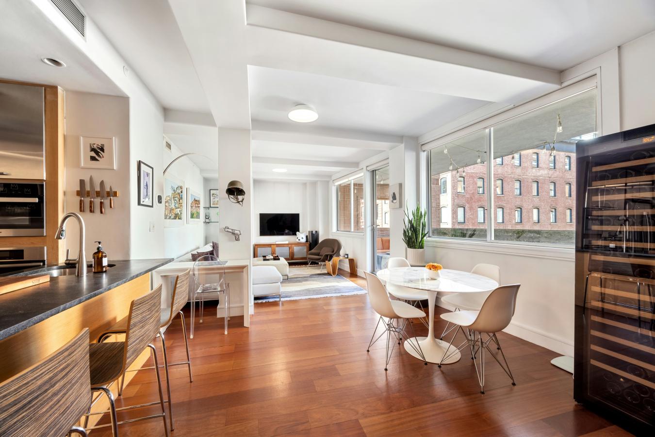 Soho, New York, 10013, United States, 2 Bedrooms Bedrooms, ,2 BathroomsBathrooms,Residential,For Sale,2001261