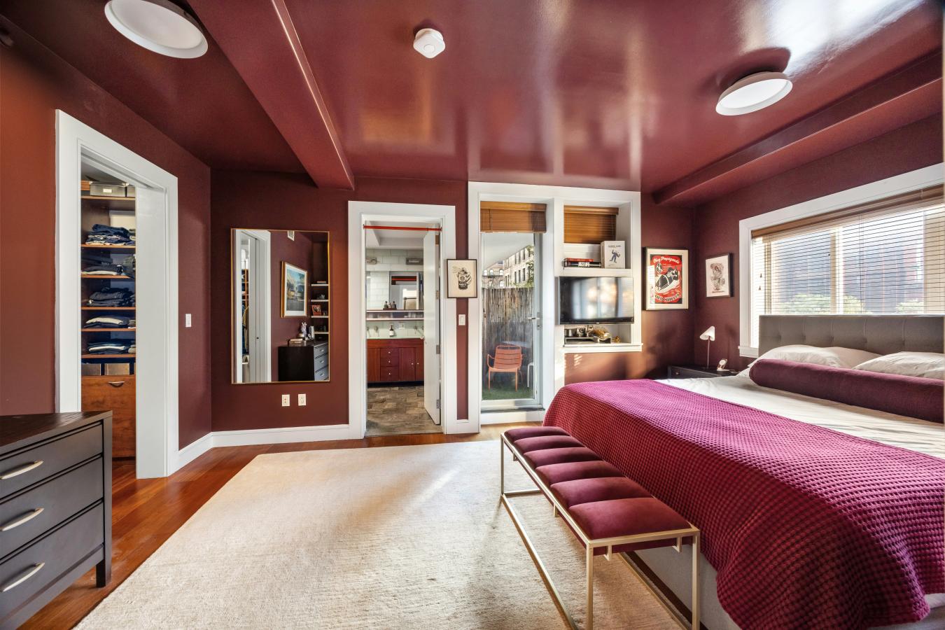 Soho, New York, 10013, United States, 2 Bedrooms Bedrooms, ,2 BathroomsBathrooms,Residential,For Sale,2001261