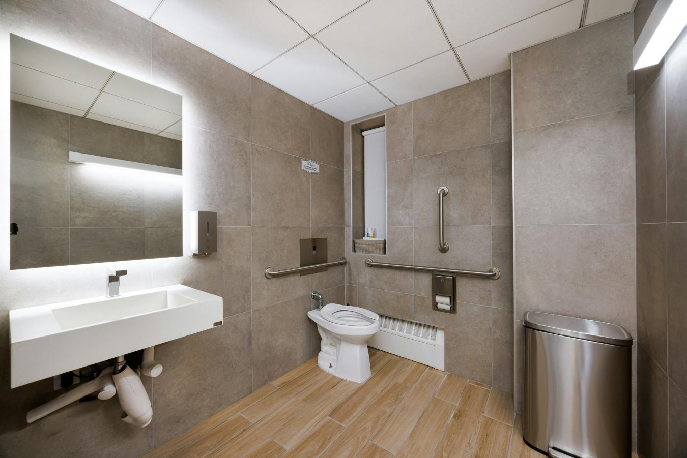 Gramercy Park, New York, 10010, United States, 2 Bedrooms Bedrooms, ,2 BathroomsBathrooms,Residential,For Sale,2001260