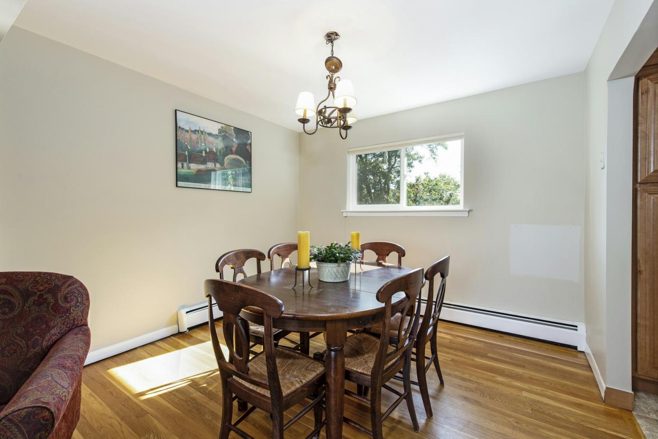 North Riverdale, New York, 10471, United States, 7 Bedrooms Bedrooms, ,4 BathroomsBathrooms,Residential,For Sale,2001257