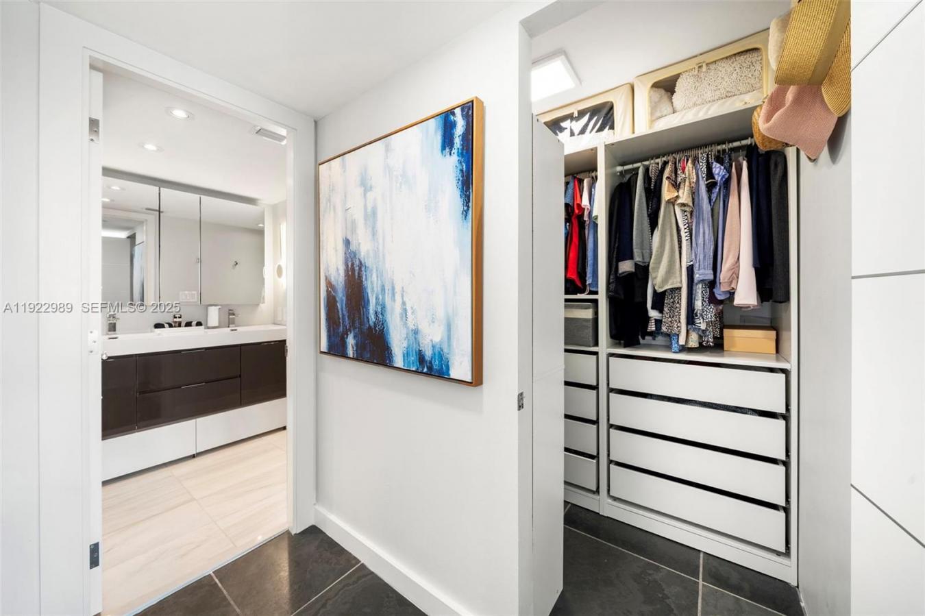 Miami Beach, Florida, 33139, United States, 2 Bedrooms Bedrooms, ,2 BathroomsBathrooms,Residential,For Sale,2001596