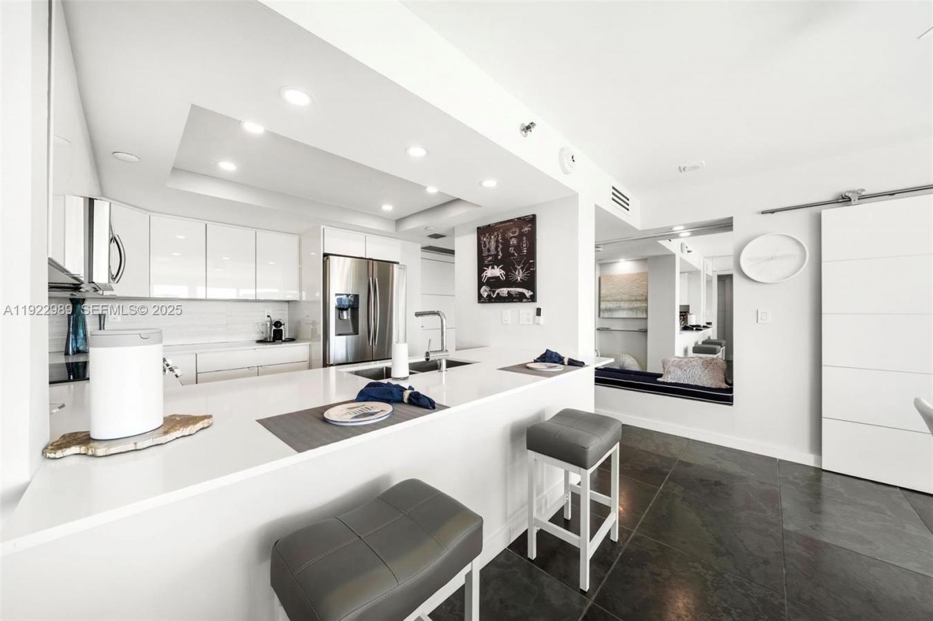 Miami Beach, Florida, 33139, United States, 2 Bedrooms Bedrooms, ,2 BathroomsBathrooms,Residential,For Sale,2001596