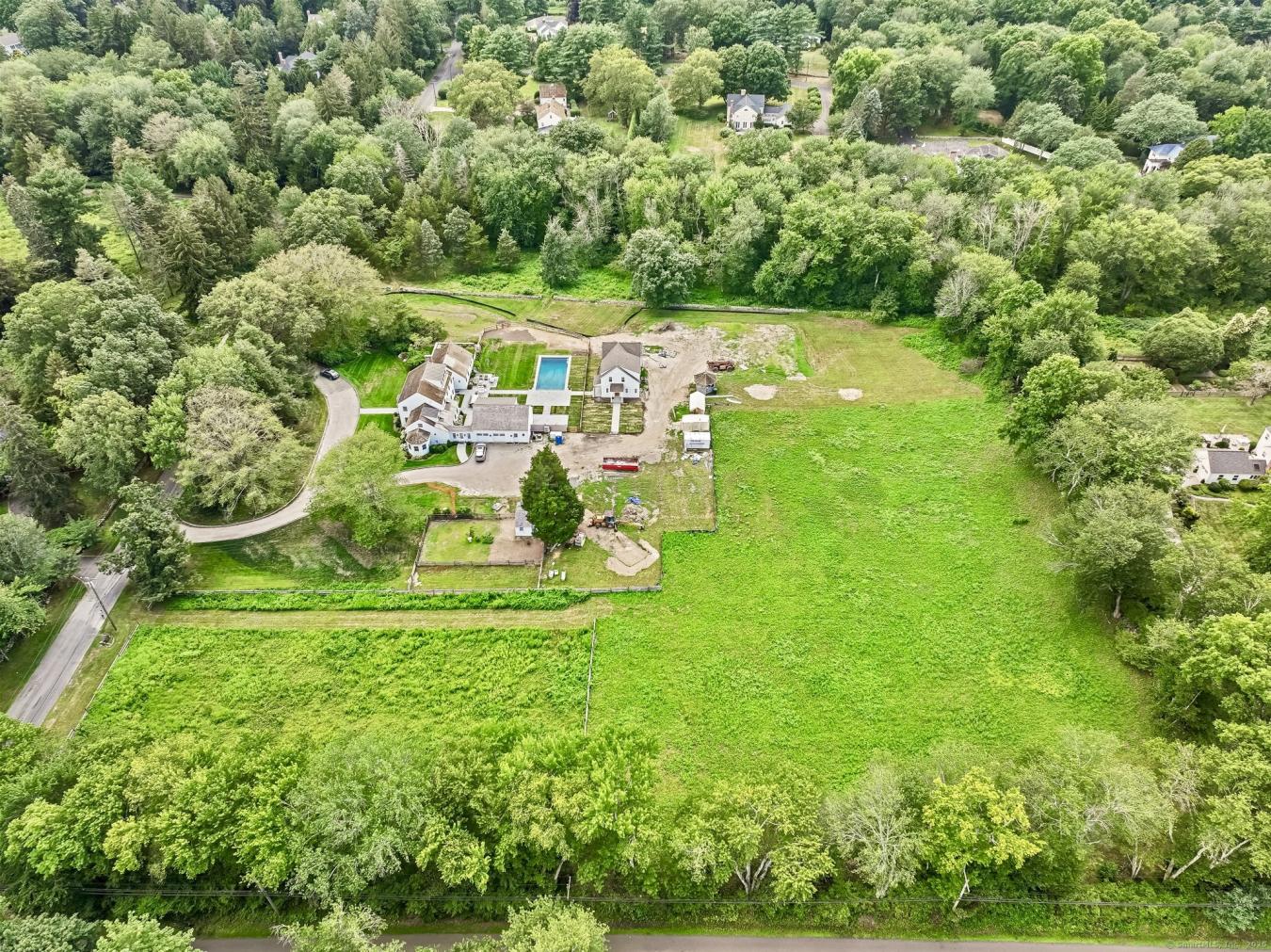 Fairfield, Connecticut, 06824, United States, ,Residential,For Sale,2001255