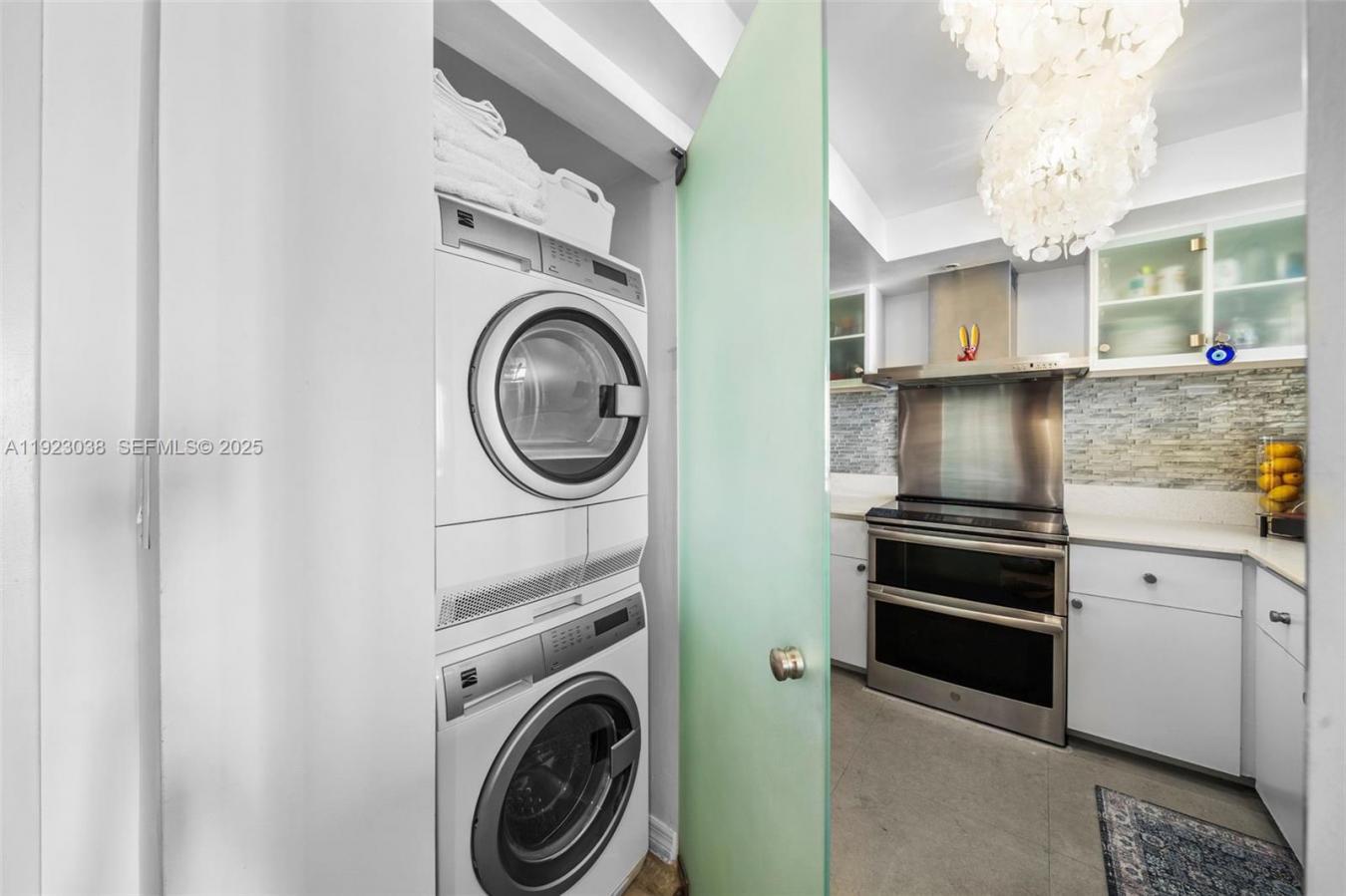 Miami Beach, Florida, 33139, United States, 1 Bedroom Bedrooms, ,1 BathroomBathrooms,Residential,For Sale,2001595