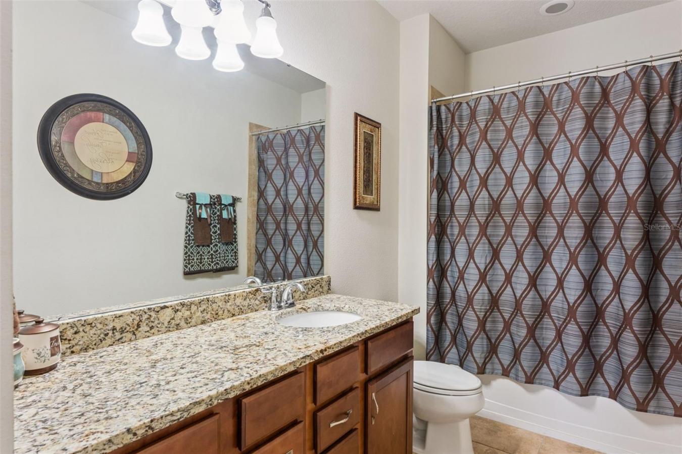 Discover the perfect blend of comfort, privacy, and resort-style livin – image 18