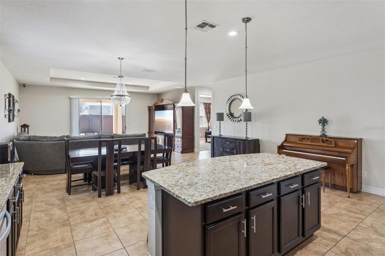 Discover the perfect blend of comfort, privacy, and resort-style livin – image 3