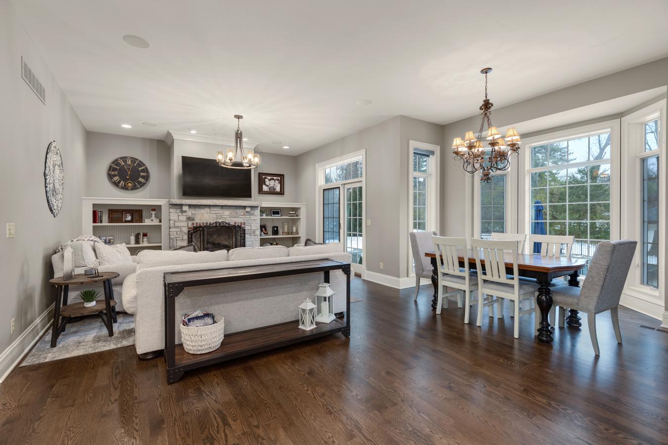 Town and Country, Missouri, 63131, United States, 5 Bedrooms Bedrooms, ,5 BathroomsBathrooms,Residential,For Sale,2001594