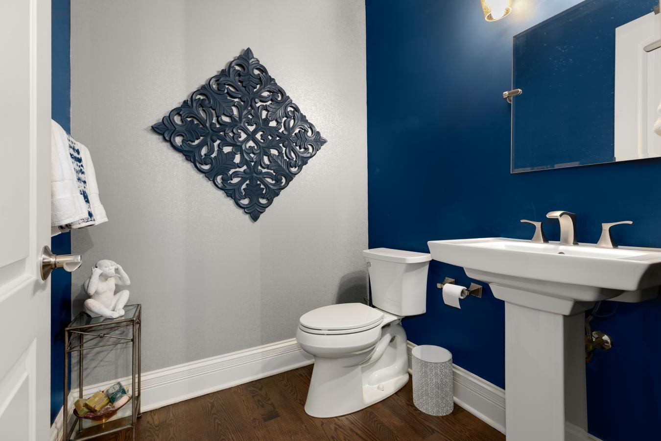 Town and Country, Missouri, 63131, United States, 5 Bedrooms Bedrooms, ,5 BathroomsBathrooms,Residential,For Sale,2001594