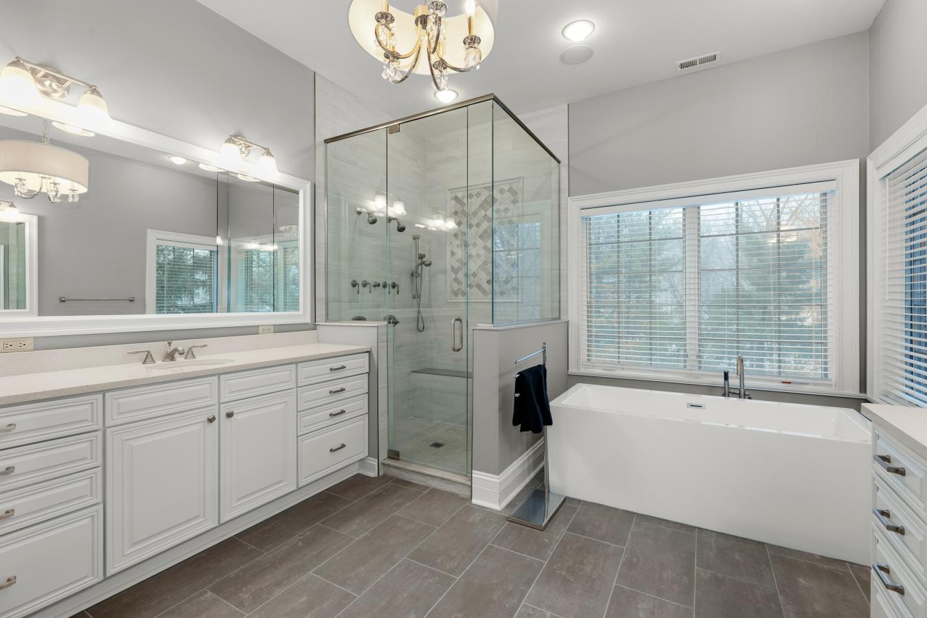 Town and Country, Missouri, 63131, United States, 5 Bedrooms Bedrooms, ,5 BathroomsBathrooms,Residential,For Sale,2001594