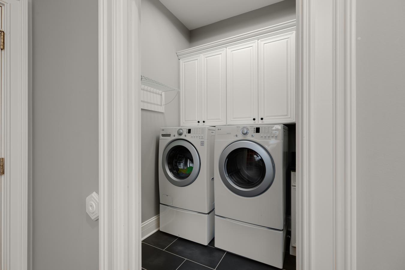 Town and Country, Missouri, 63131, United States, 5 Bedrooms Bedrooms, ,5 BathroomsBathrooms,Residential,For Sale,2001594