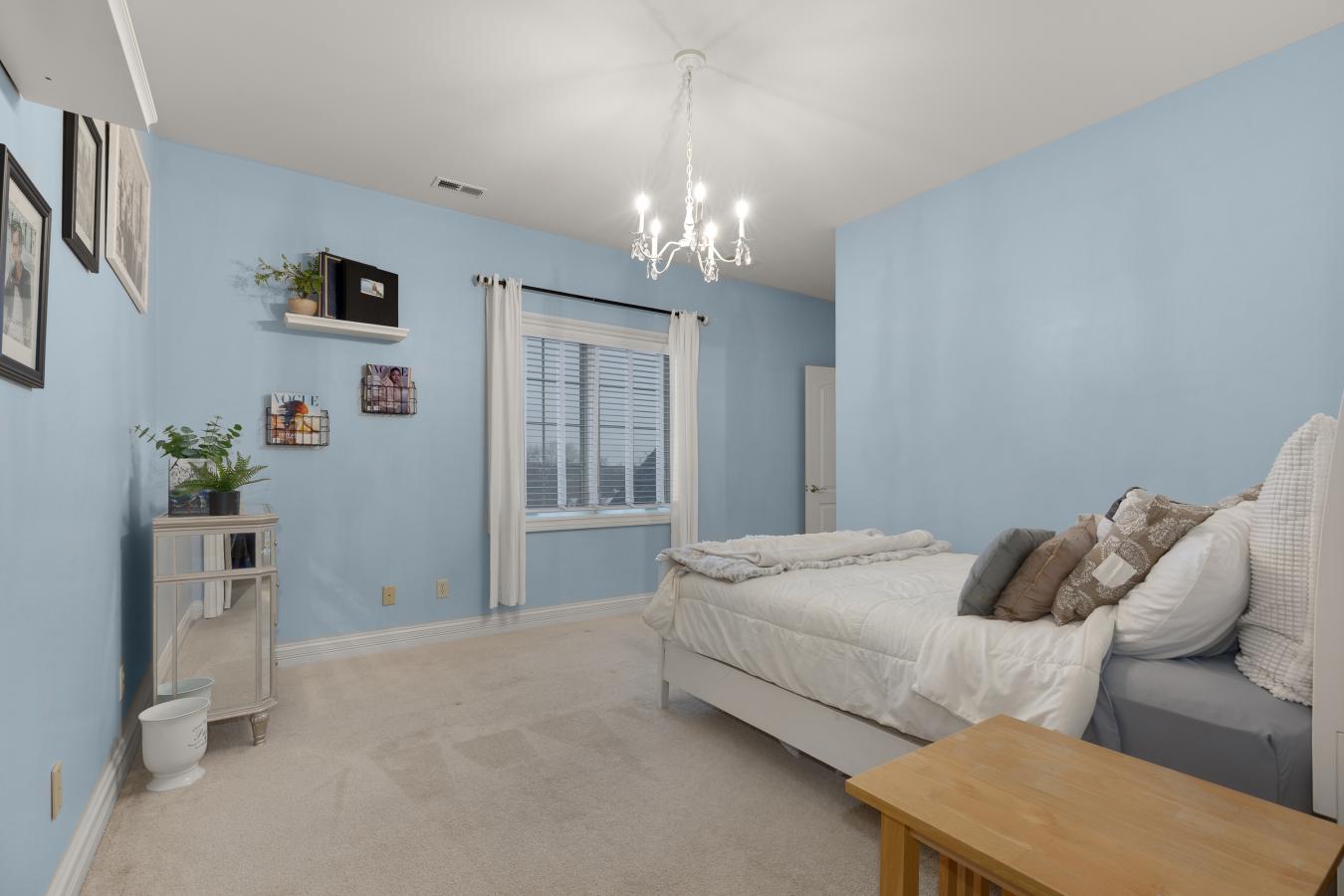 Town and Country, Missouri, 63131, United States, 5 Bedrooms Bedrooms, ,5 BathroomsBathrooms,Residential,For Sale,2001594