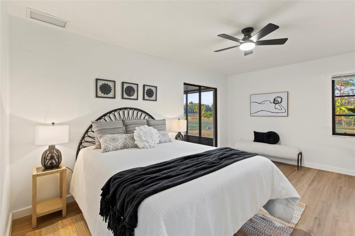 SARASOTA, Sarasota, 34240, United States, 4 Bedrooms Bedrooms, ,3 BathroomsBathrooms,Residential,For Sale,2001593