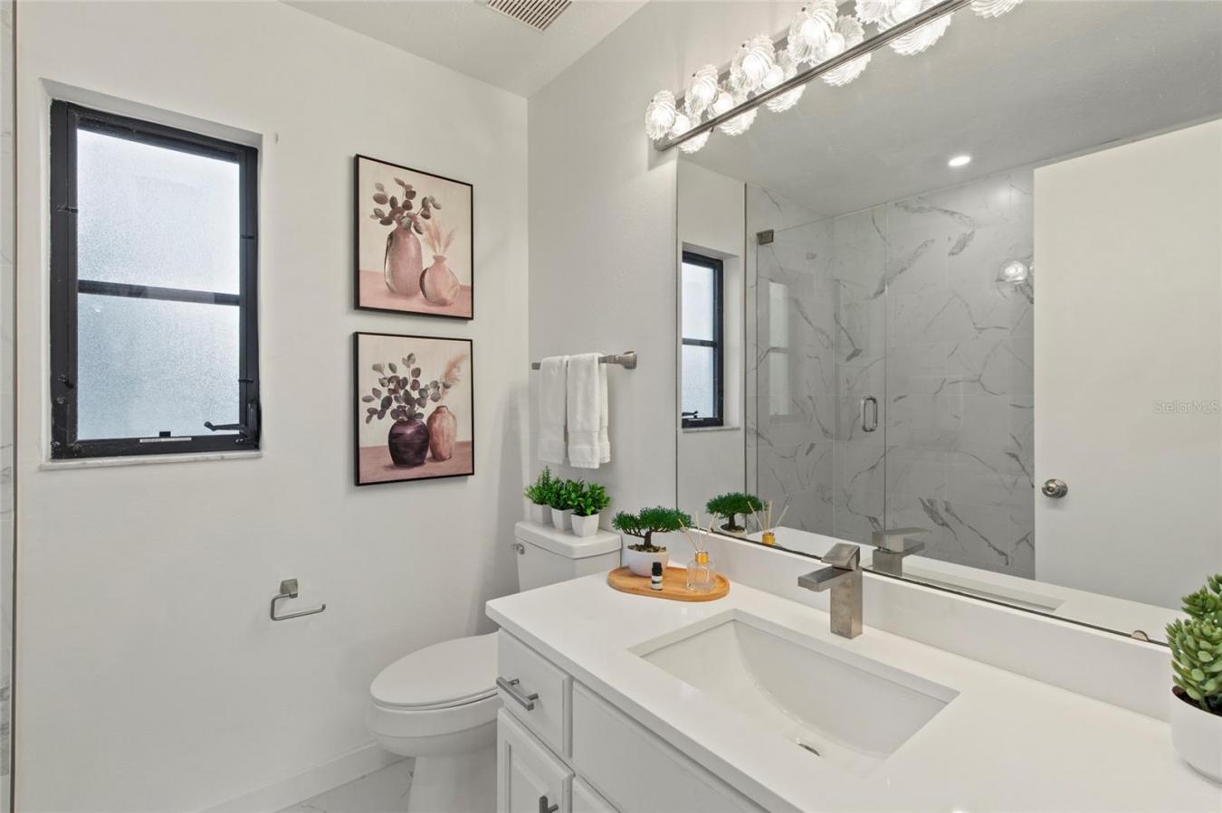 SARASOTA, Sarasota, 34240, United States, 4 Bedrooms Bedrooms, ,3 BathroomsBathrooms,Residential,For Sale,2001593