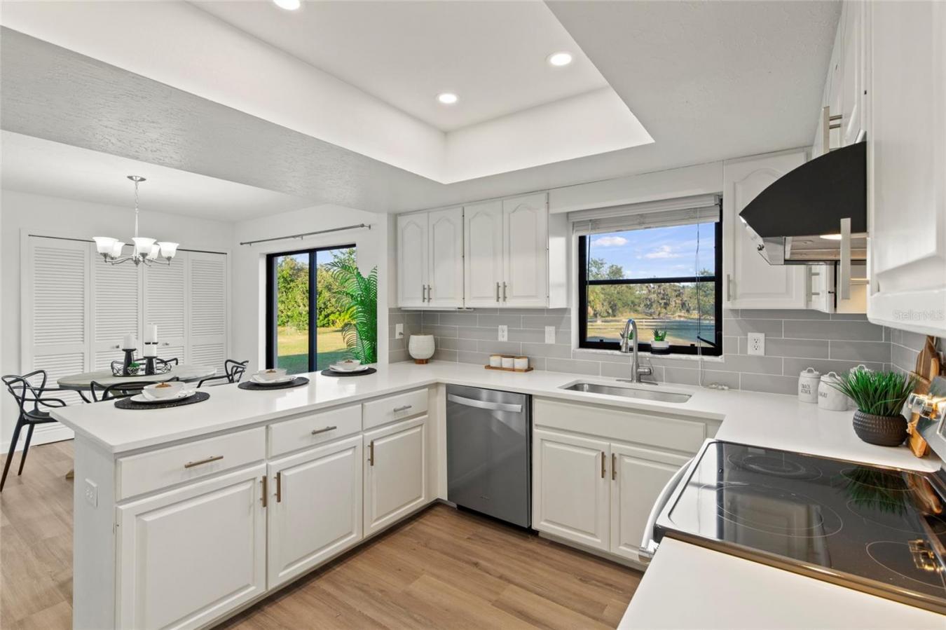 SARASOTA, Sarasota, 34240, United States, 4 Bedrooms Bedrooms, ,3 BathroomsBathrooms,Residential,For Sale,2001593